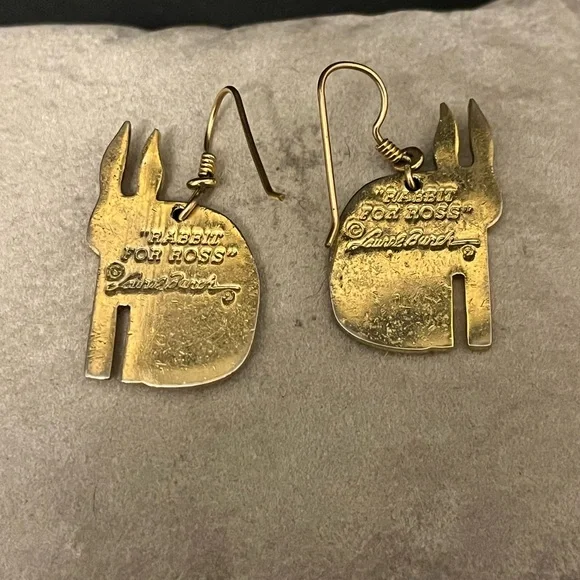 Rare Vintage 1980 “A Rabbit for Ross” Earrings by Laurel Burch - Picture 2 of 2